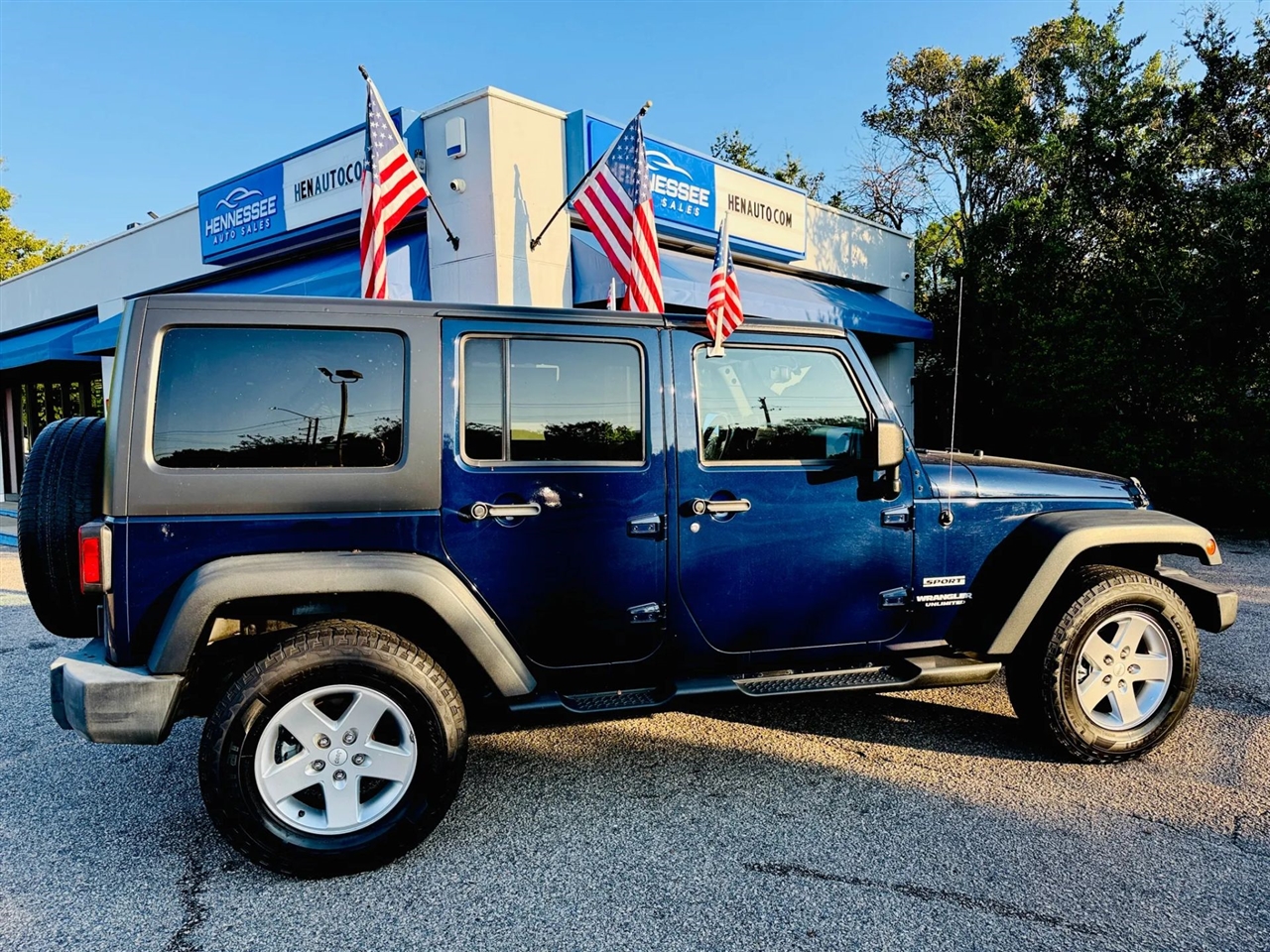 Jeep Wrangler Unlimited Sport 4WD 2013