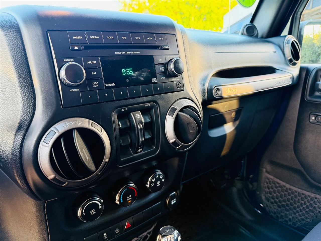 Jeep Wrangler Unlimited Sport 4WD 2013