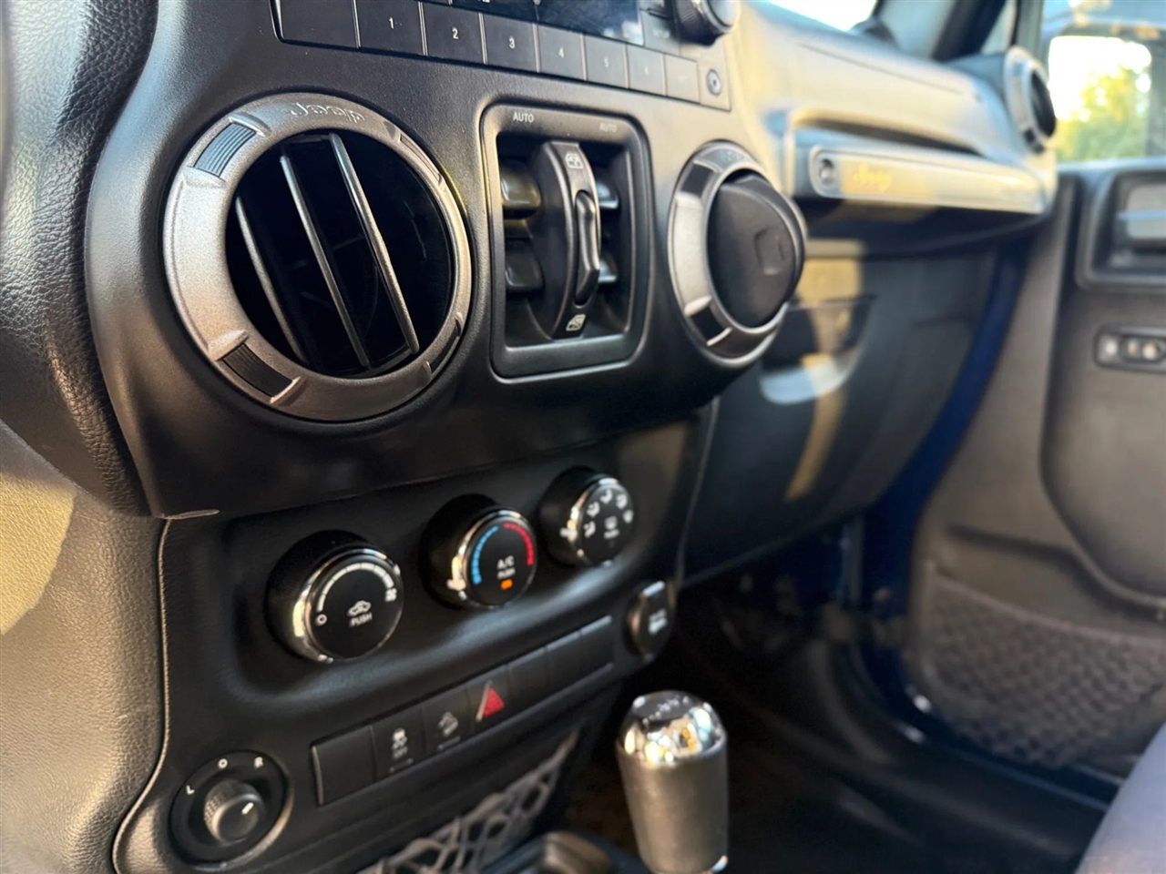 Jeep Wrangler Unlimited Sport 4WD 2013