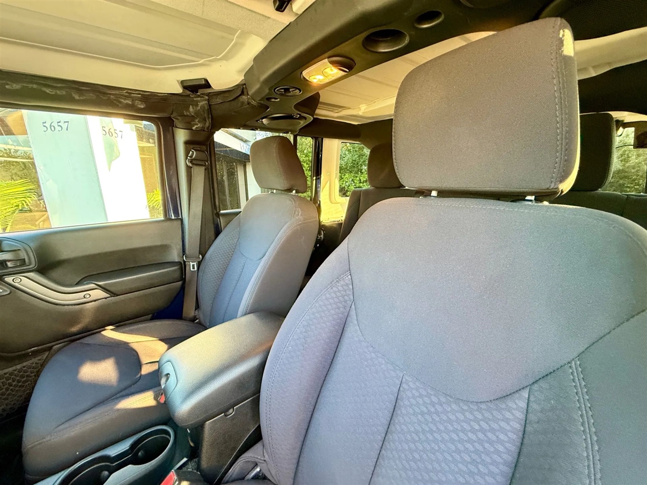 Jeep Wrangler Unlimited Sport 4WD 2013