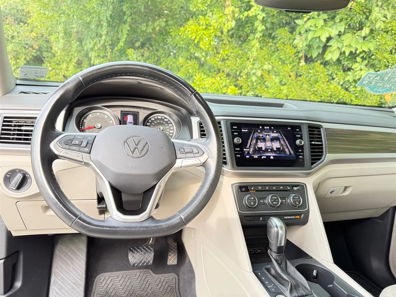 2021 Volkswagen Atlas SE Technology photo 3