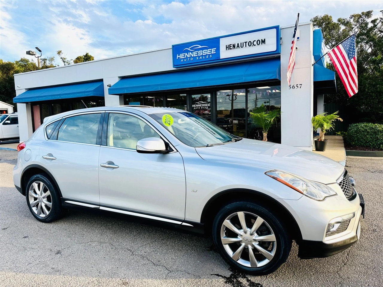 2017 Infiniti QX50 Base AWD photo 4