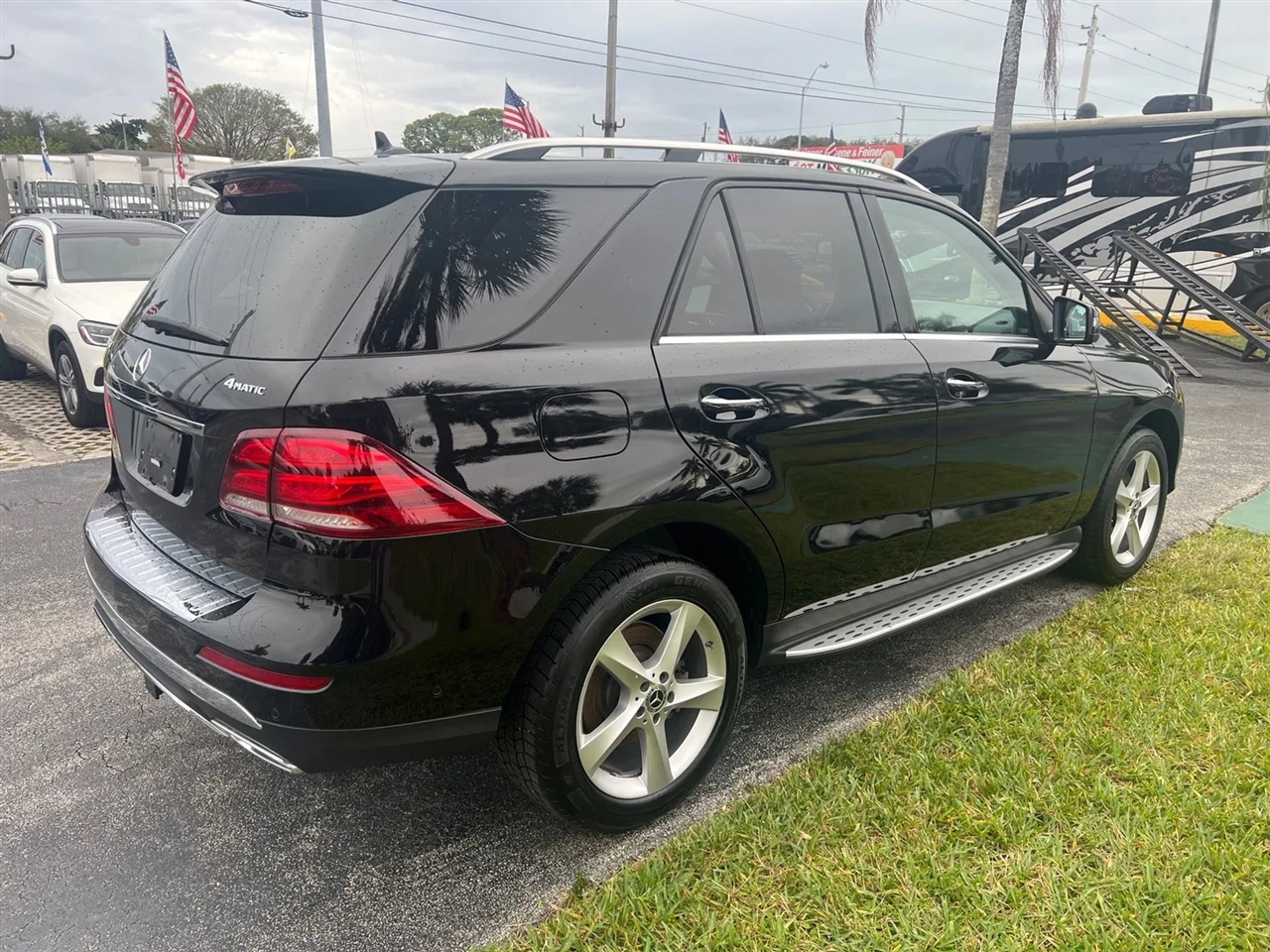 2018 Mercedes Benz GLE 350 4MATIC photo 4