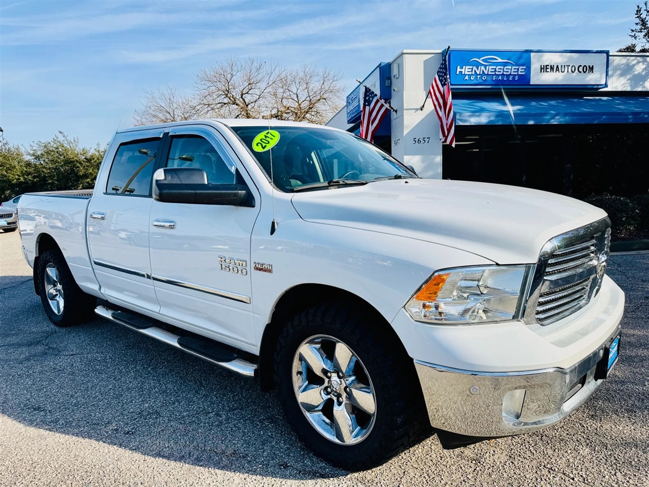 2017 RAM Ram 1500 Pickup Big Horn's photo