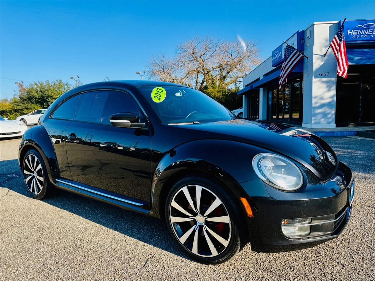 2013 Volkswagen Beetle 2.0's photo