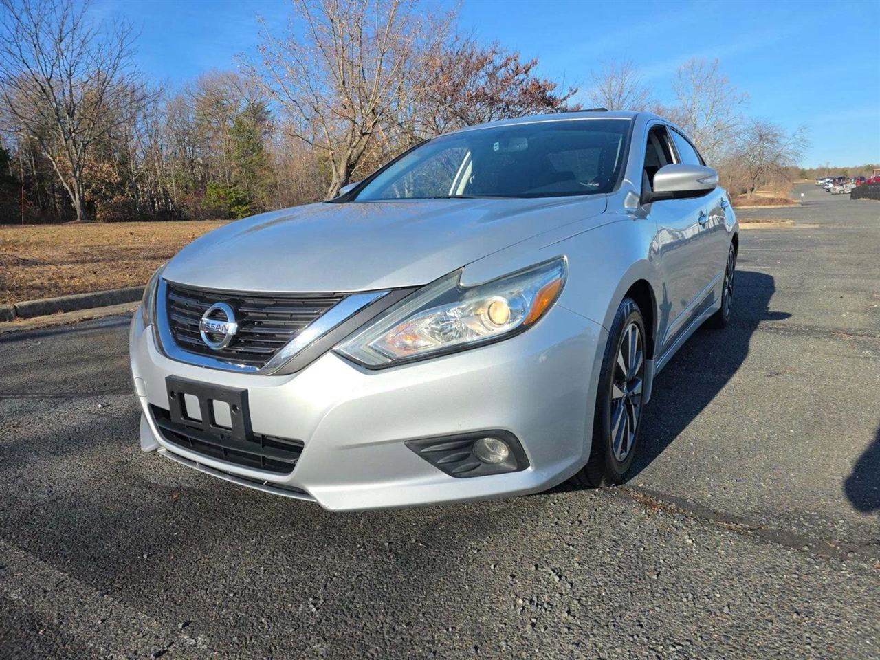 2017 Nissan Altima SV's photo