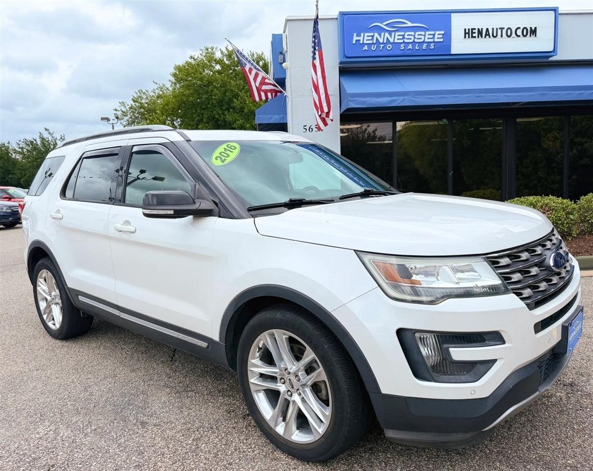 2016 Ford Explorer FWD 4dr XLT