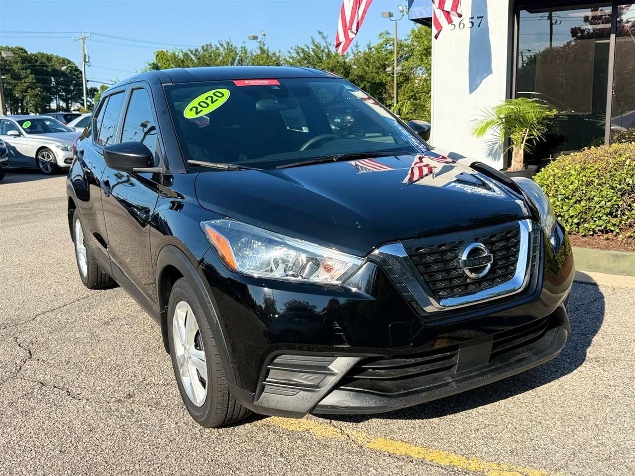 2020 Nissan Kicks S FWD