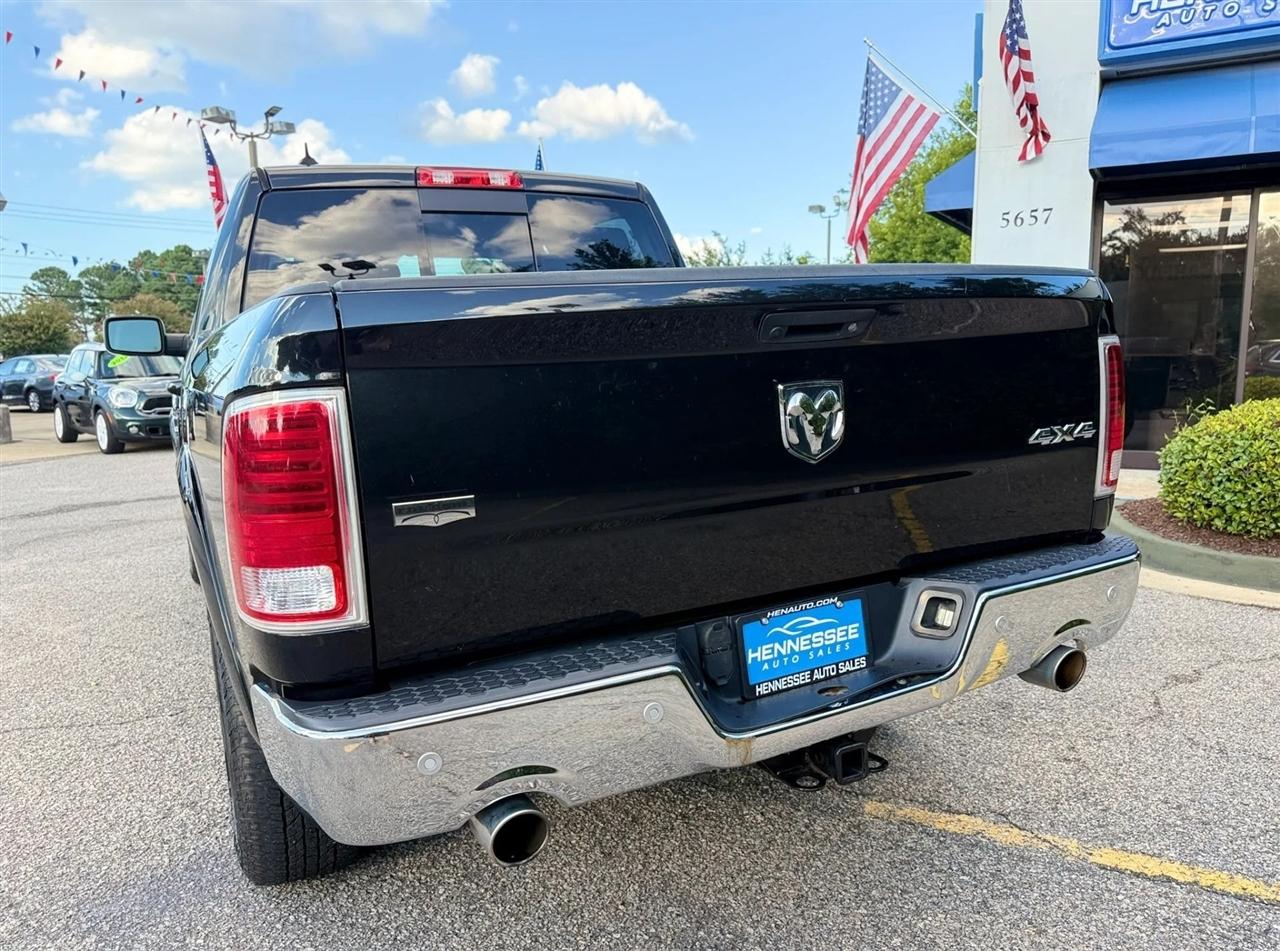 RAM 1500 Laramie 4x4 Crew Cab 5'7" Box 2017