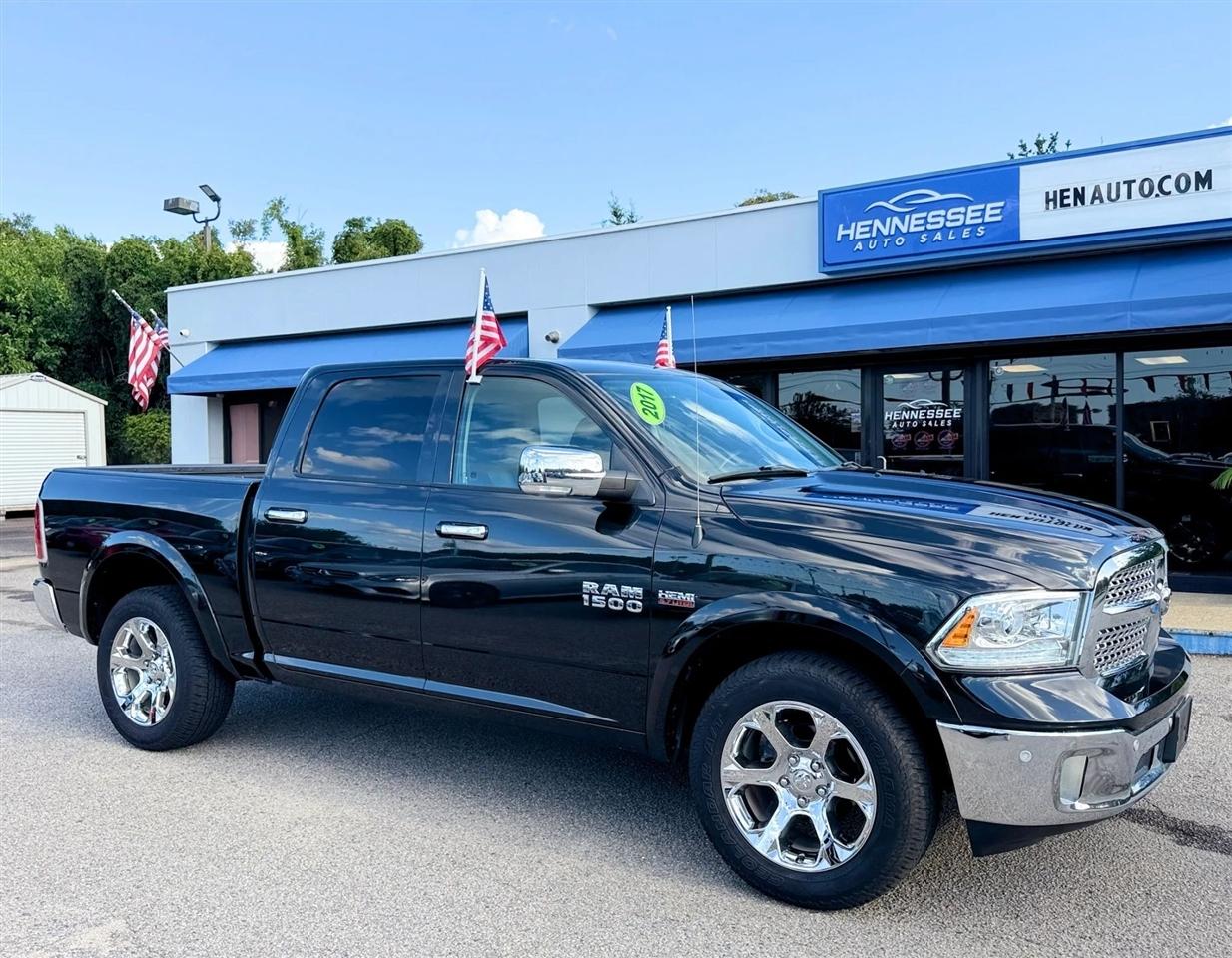 RAM 1500 Laramie 4x4 Crew Cab 5'7" Box 2017