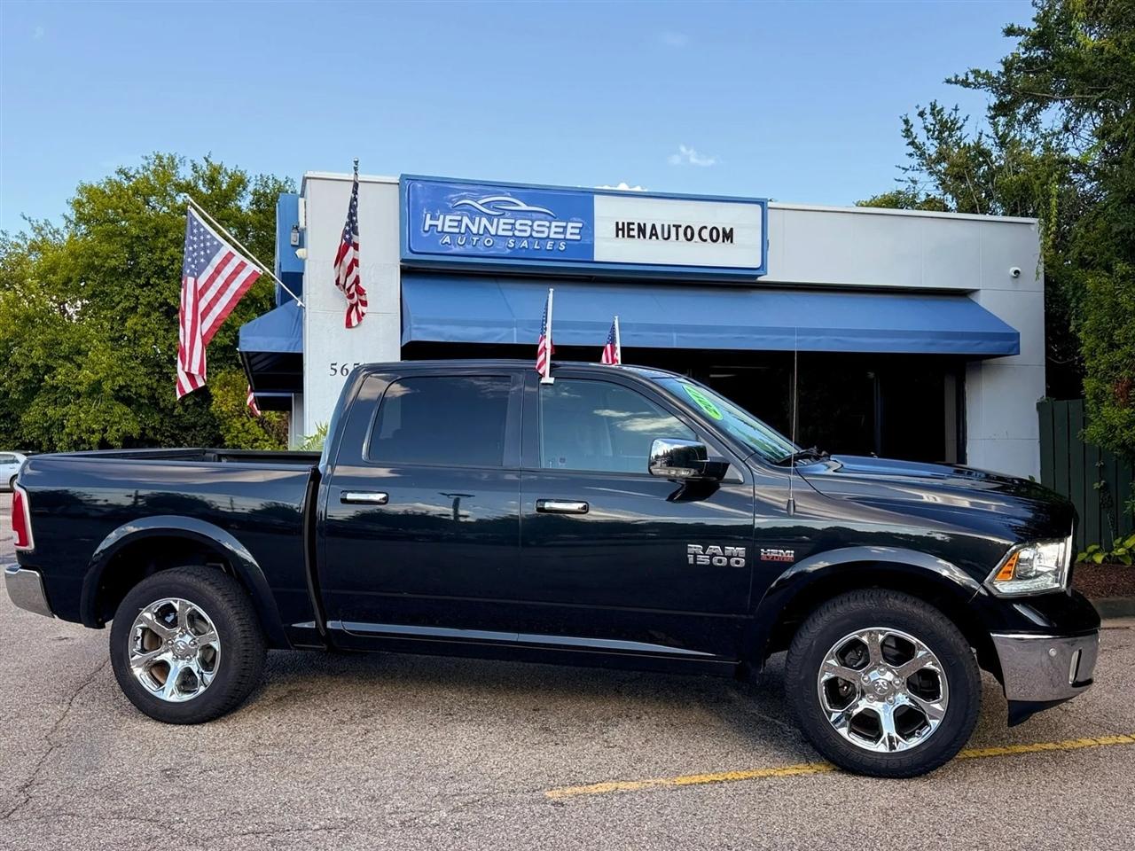 RAM 1500 Laramie 4x4 Crew Cab 5'7" Box 2017