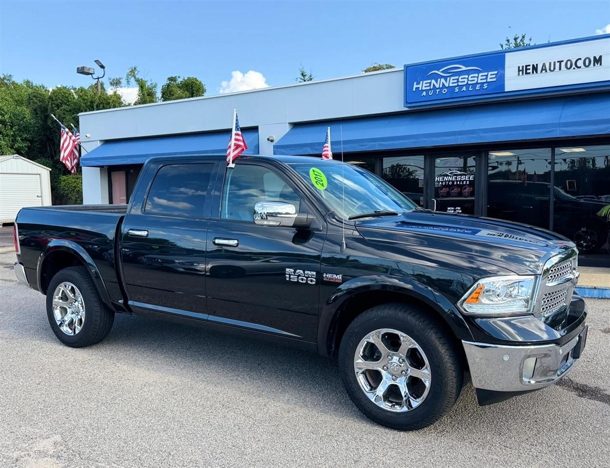 RAM 1500 Laramie 4x4 Crew Cab 5'7" Box 2017