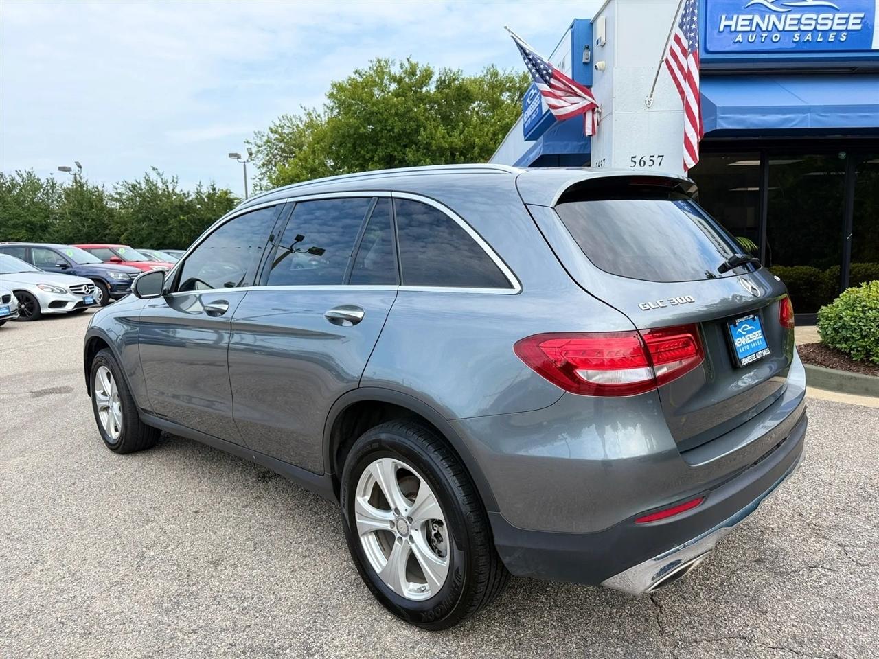 Mercedes-Benz GLC 4MATIC 4dr GLC 300 2016