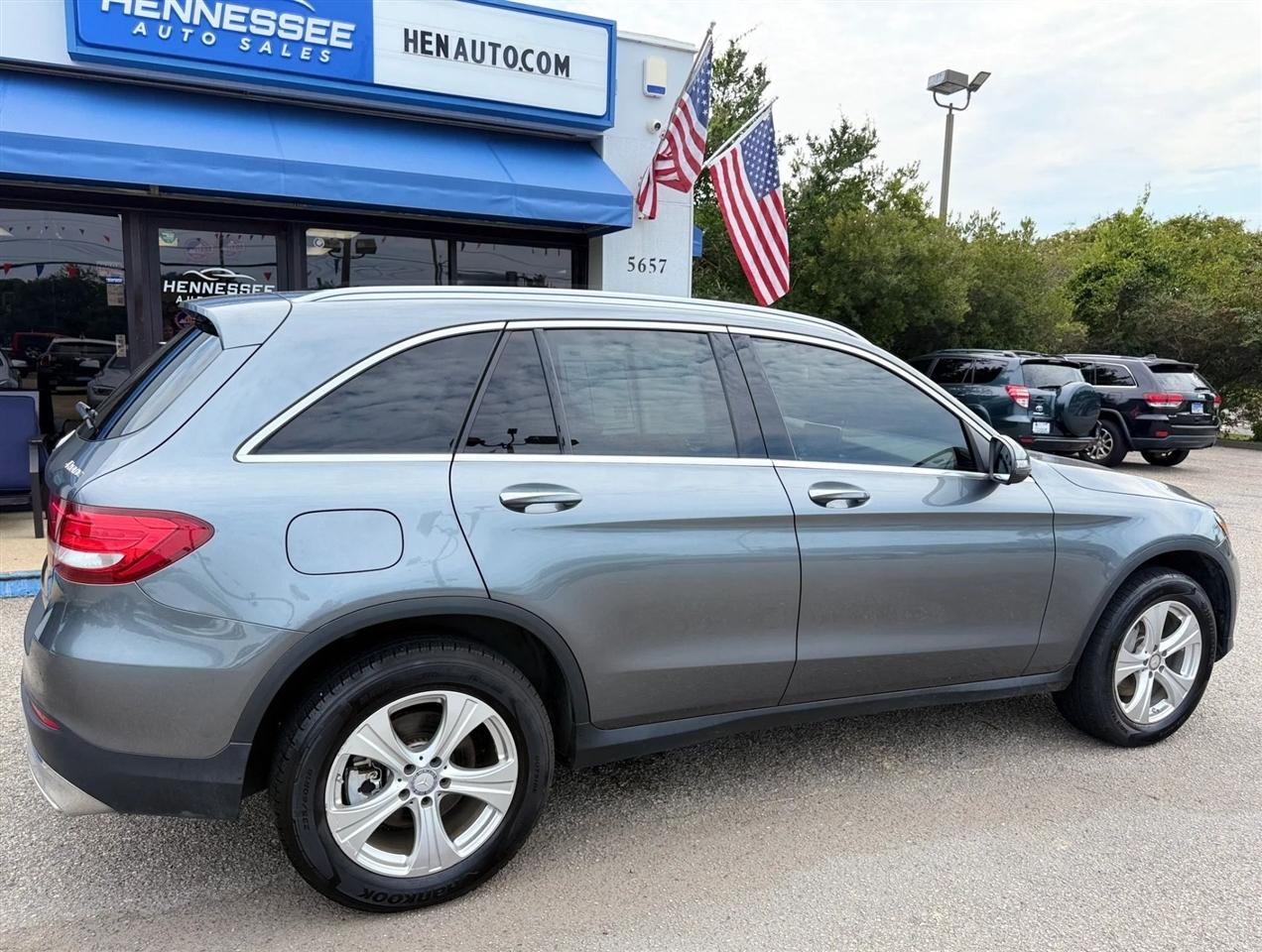 Mercedes-Benz GLC 4MATIC 4dr GLC 300 2016