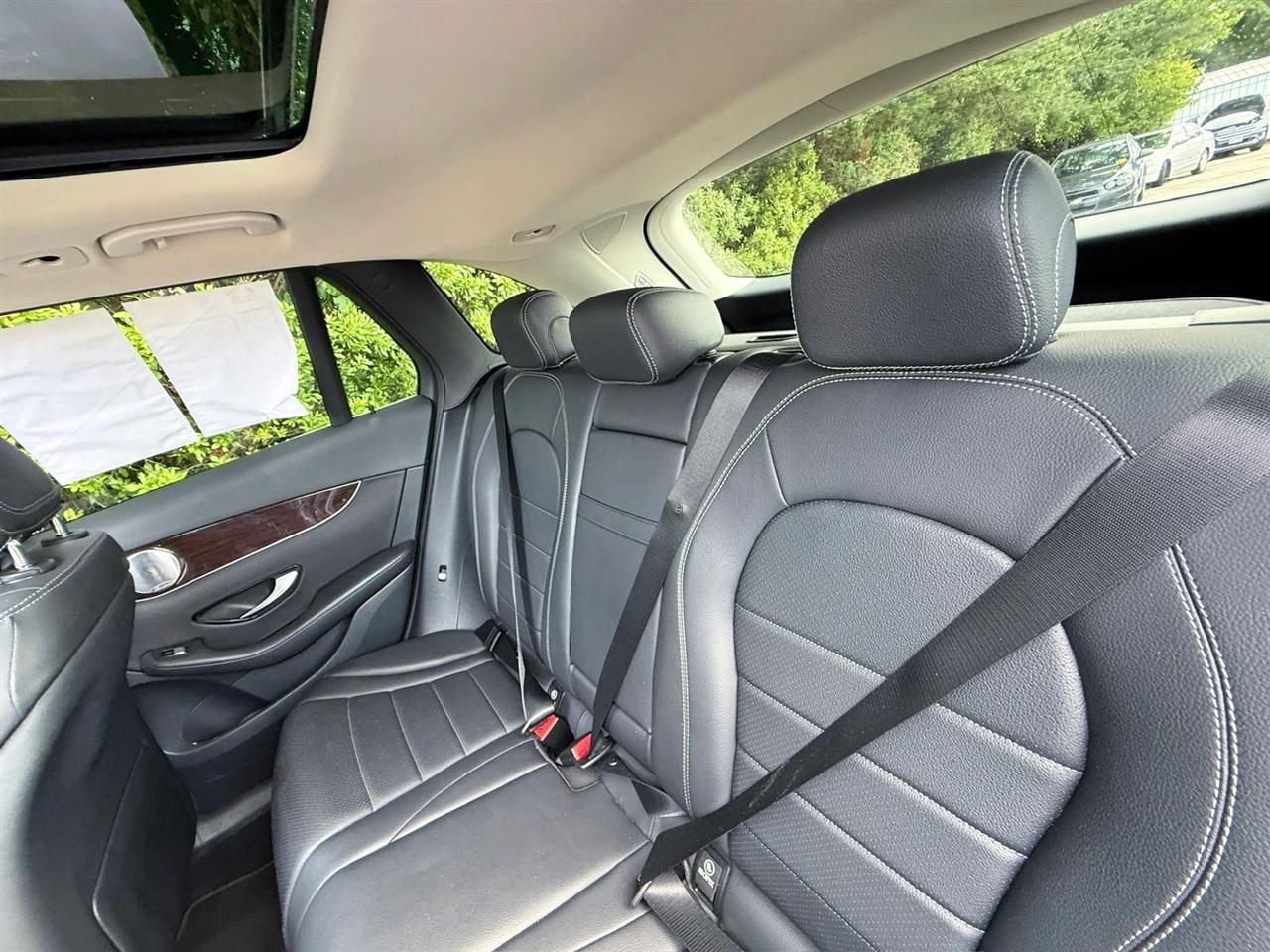 Mercedes-Benz GLC 4MATIC 4dr GLC 300 2016