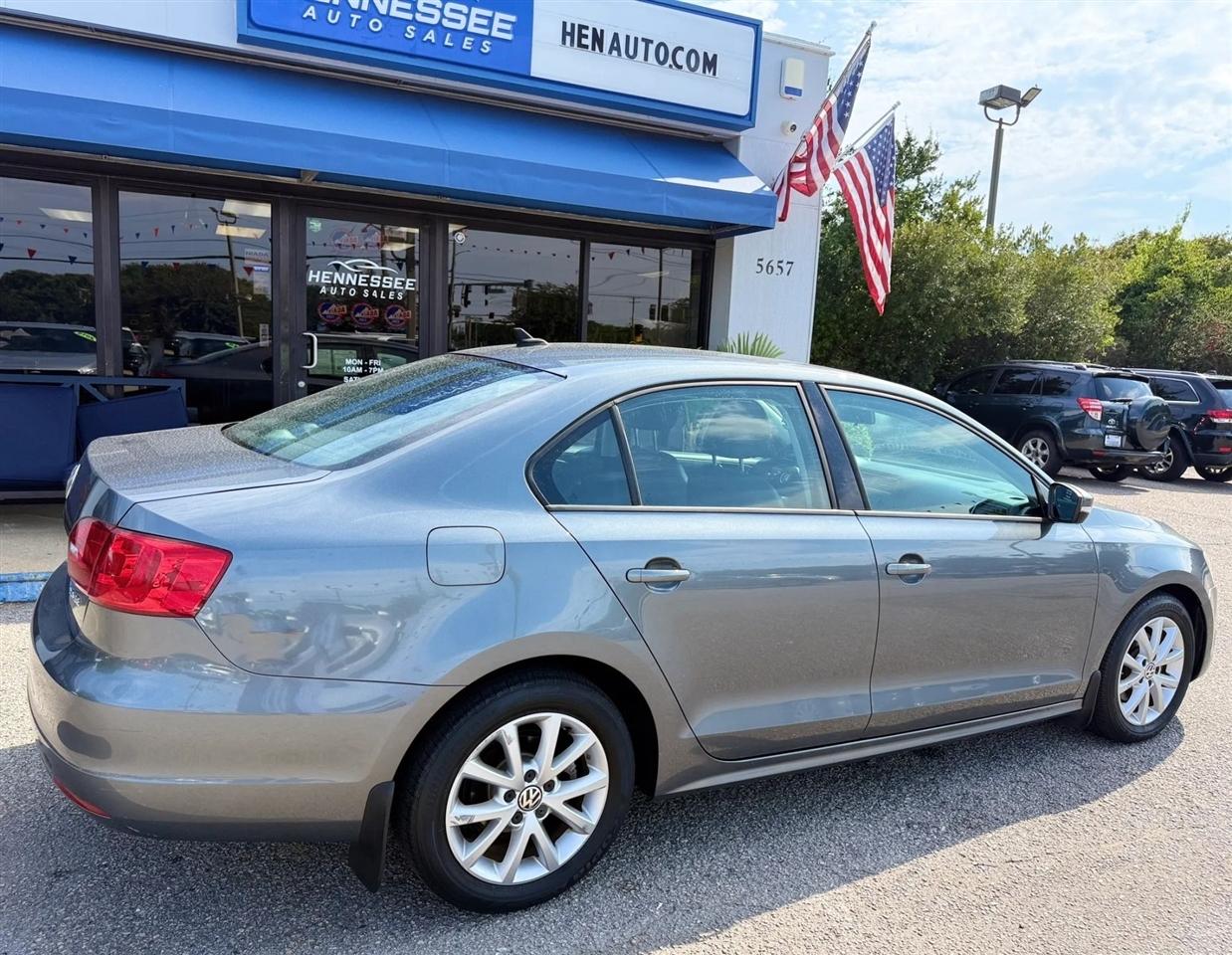 Volkswagen Jetta Sedan 4dr Manual SE PZEV 2012