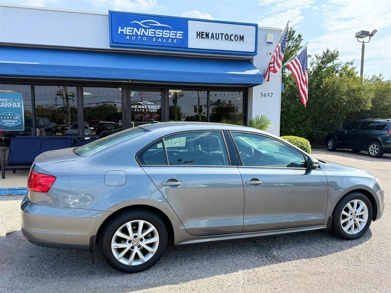 Volkswagen Jetta Sedan 4dr Manual SE PZEV 2012