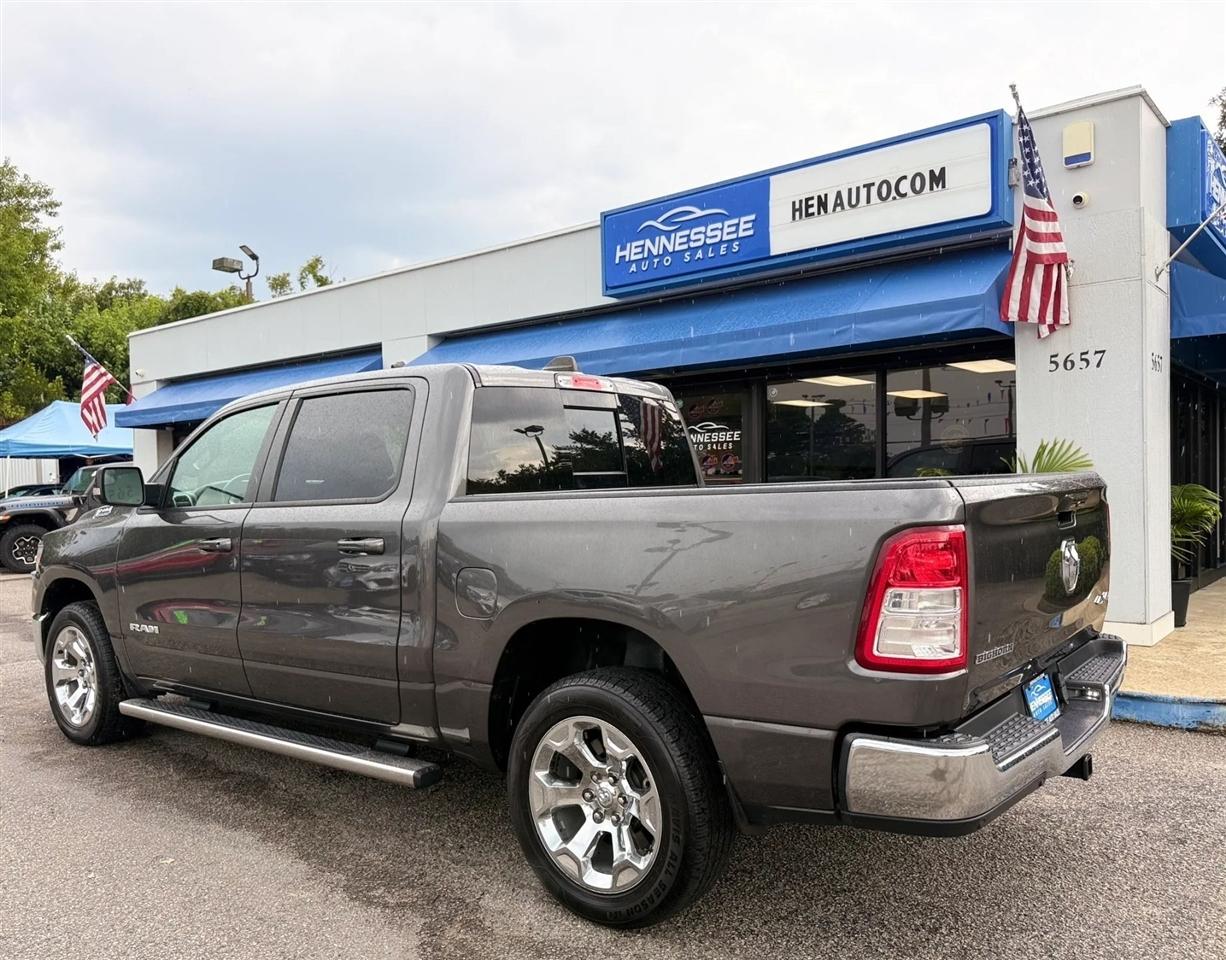 RAM 1500 Big Horn 4x4 Crew Cab 5'7" Box 2022