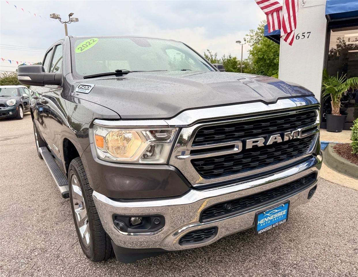RAM 1500 Big Horn 4x4 Crew Cab 5'7" Box 2022