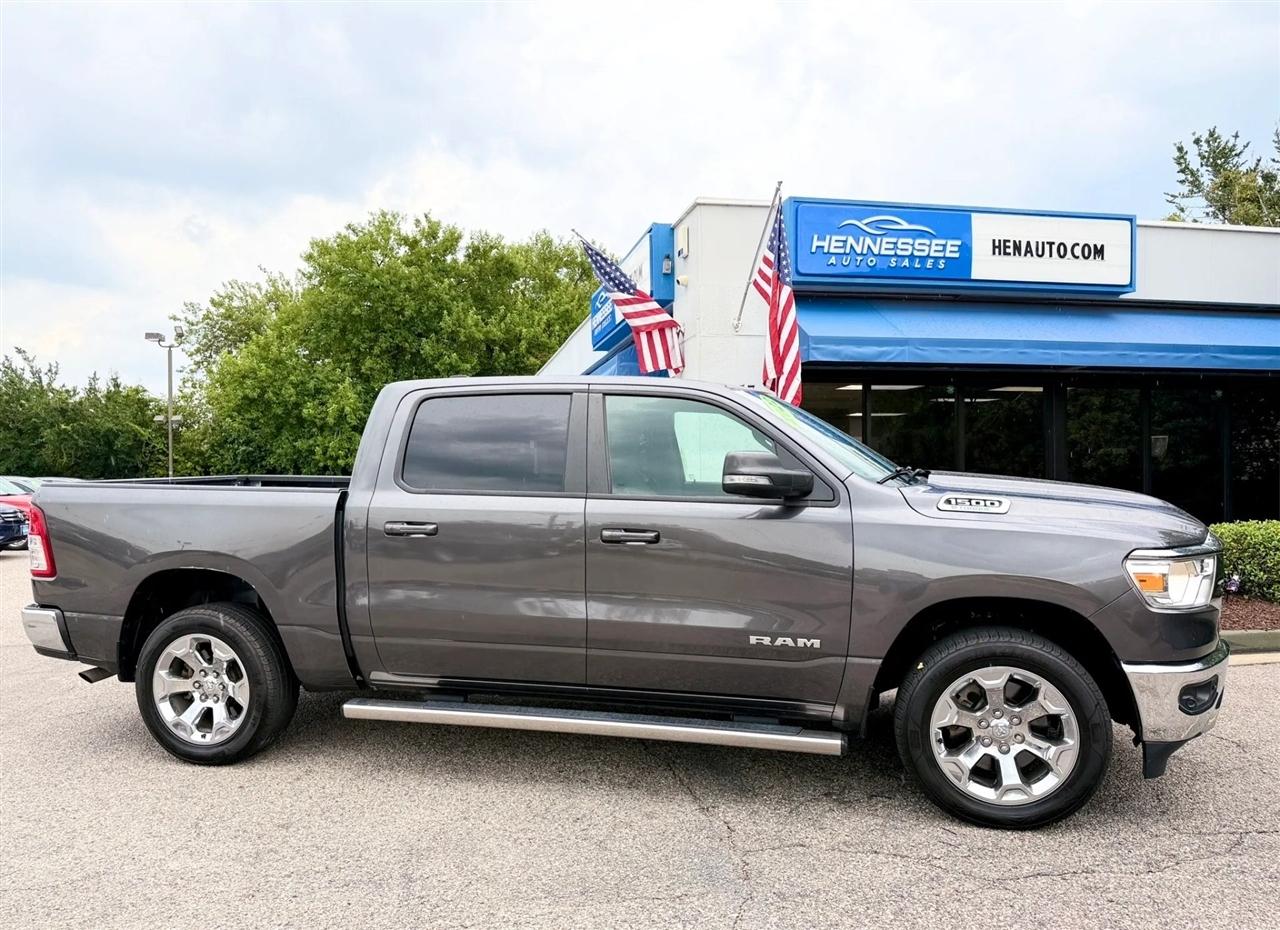 RAM 1500 Big Horn 4x4 Crew Cab 5'7" Box 2022