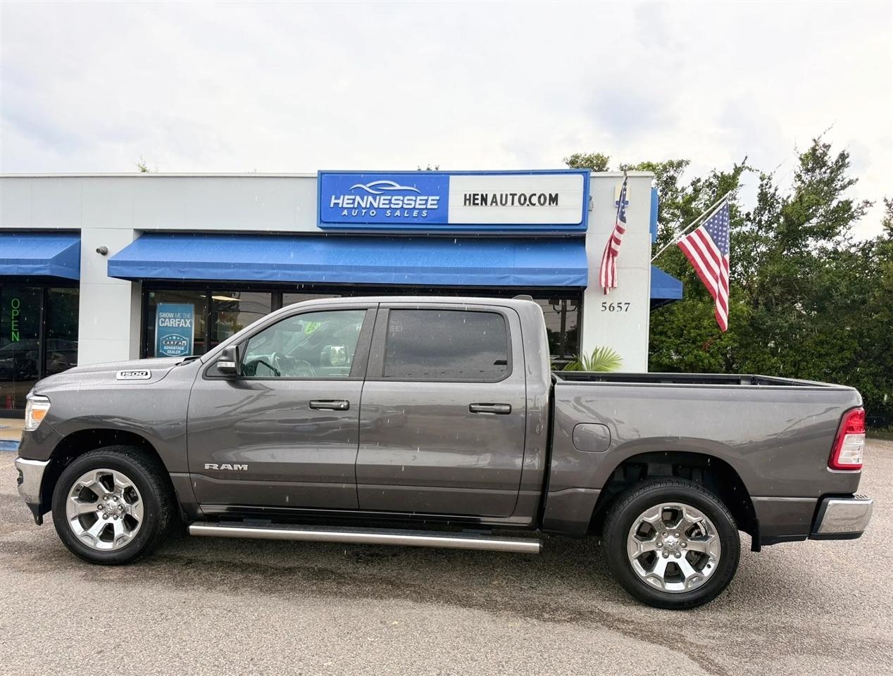 RAM 1500 Big Horn 4x4 Crew Cab 5'7" Box 2022