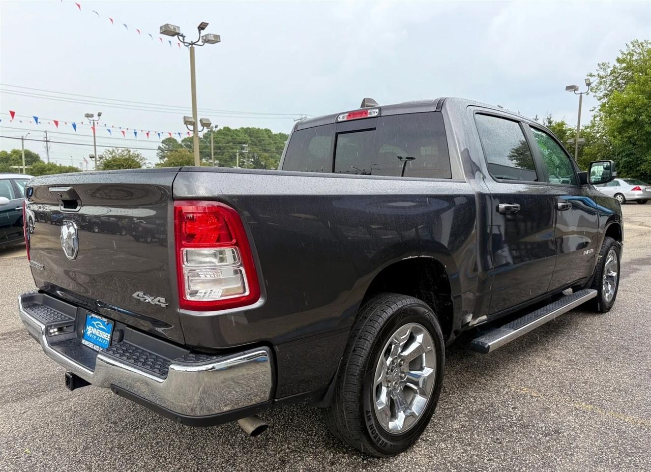 RAM 1500 Big Horn 4x4 Crew Cab 5'7" Box 2022