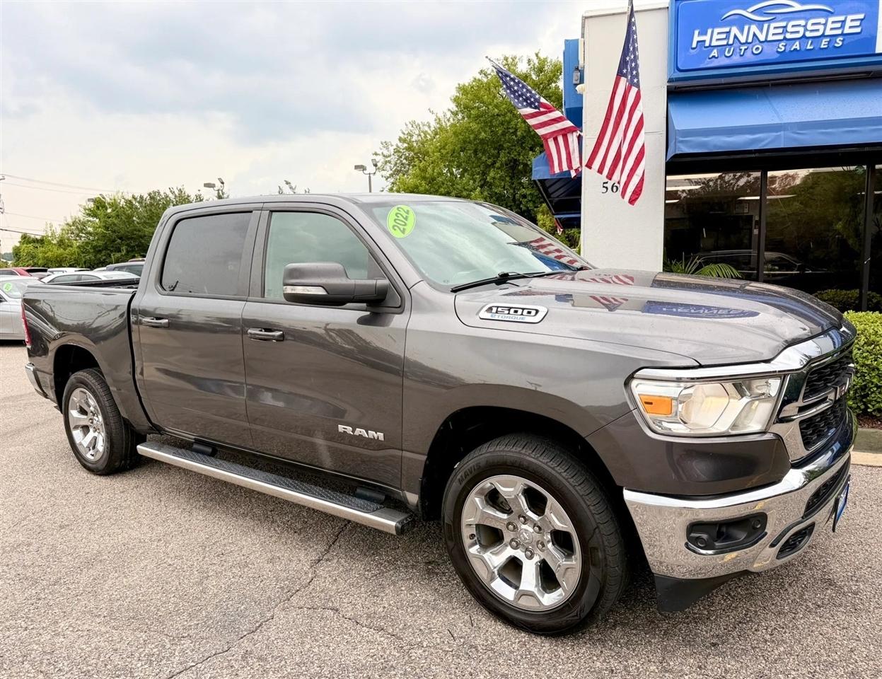RAM 1500 Big Horn 4x4 Crew Cab 5'7" Box 2022