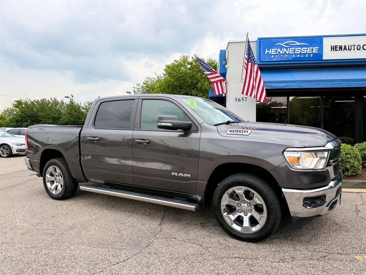 RAM 1500 Big Horn 4x4 Crew Cab 5'7" Box 2022