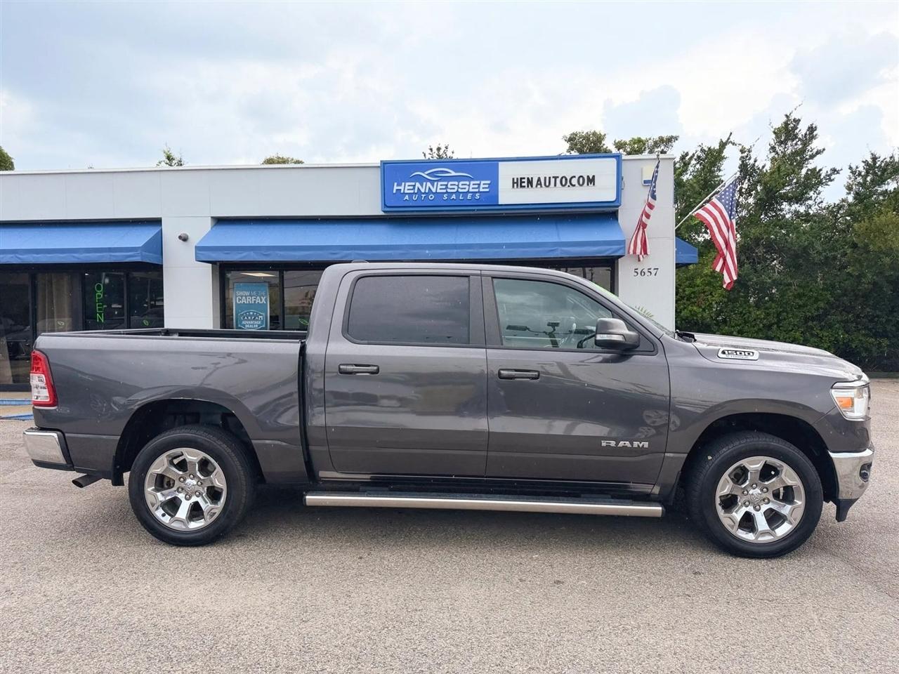 RAM 1500 Big Horn 4x4 Crew Cab 5'7" Box 2022