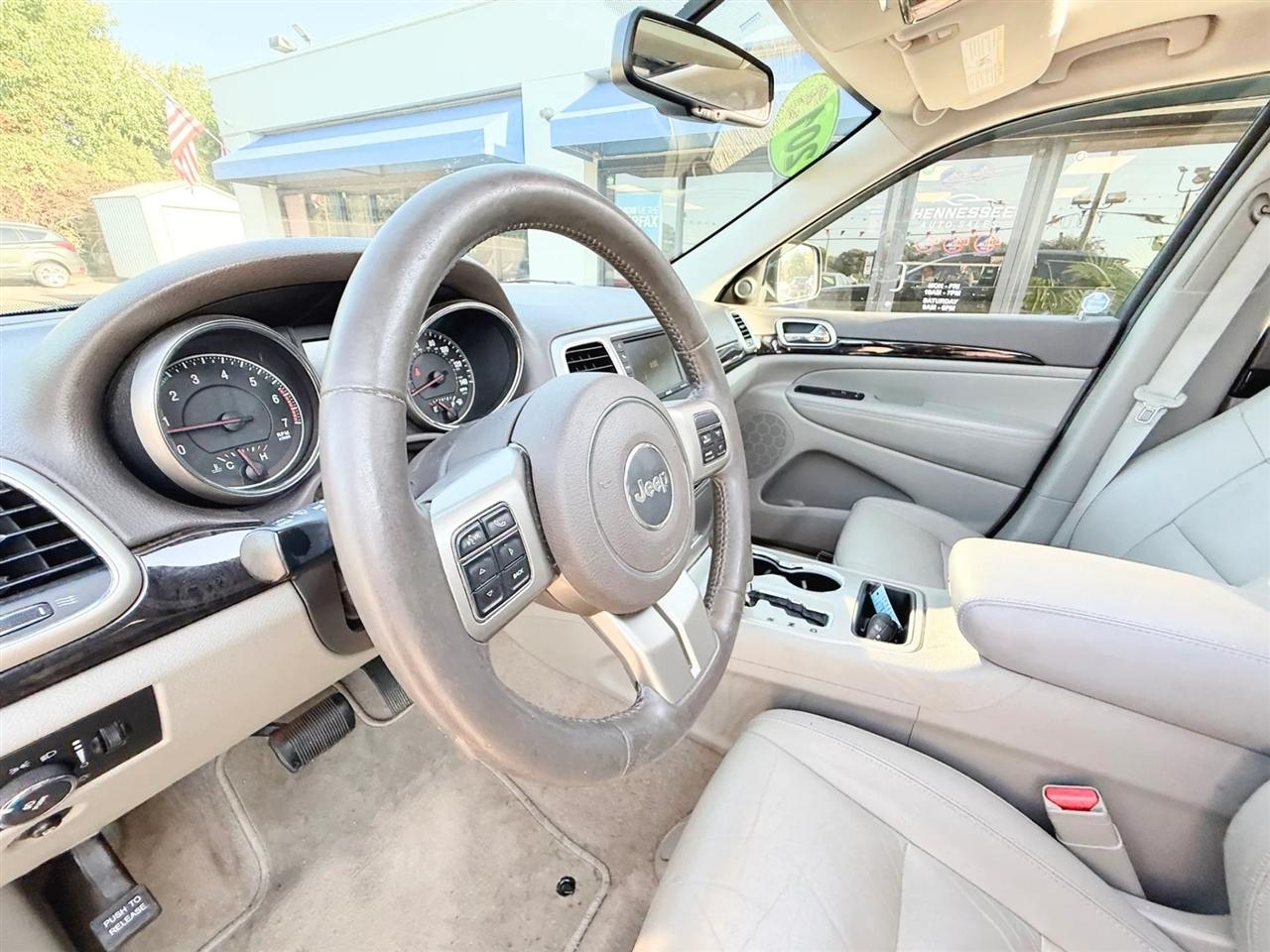 Jeep Grand Cherokee RWD 4dr Laredo 2013