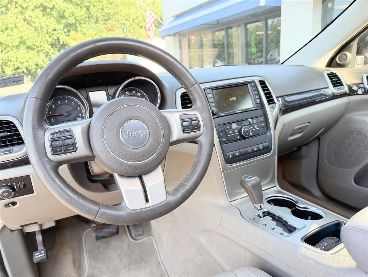 Jeep Grand Cherokee RWD 4dr Laredo 2013