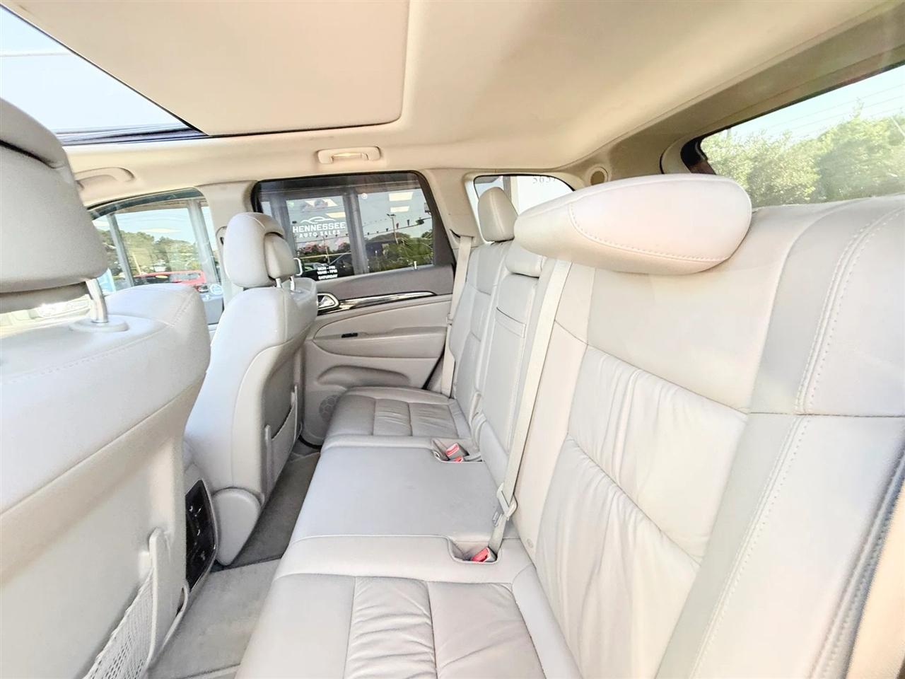 Jeep Grand Cherokee RWD 4dr Laredo 2013