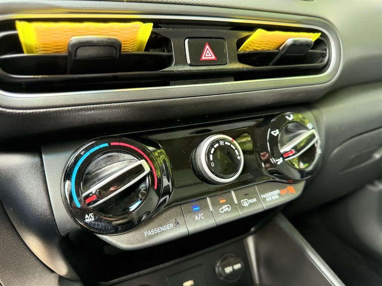 Hyundai Kona SEL Auto AWD 2023