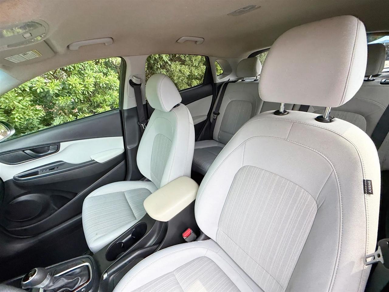 Hyundai Kona SEL Auto AWD 2023