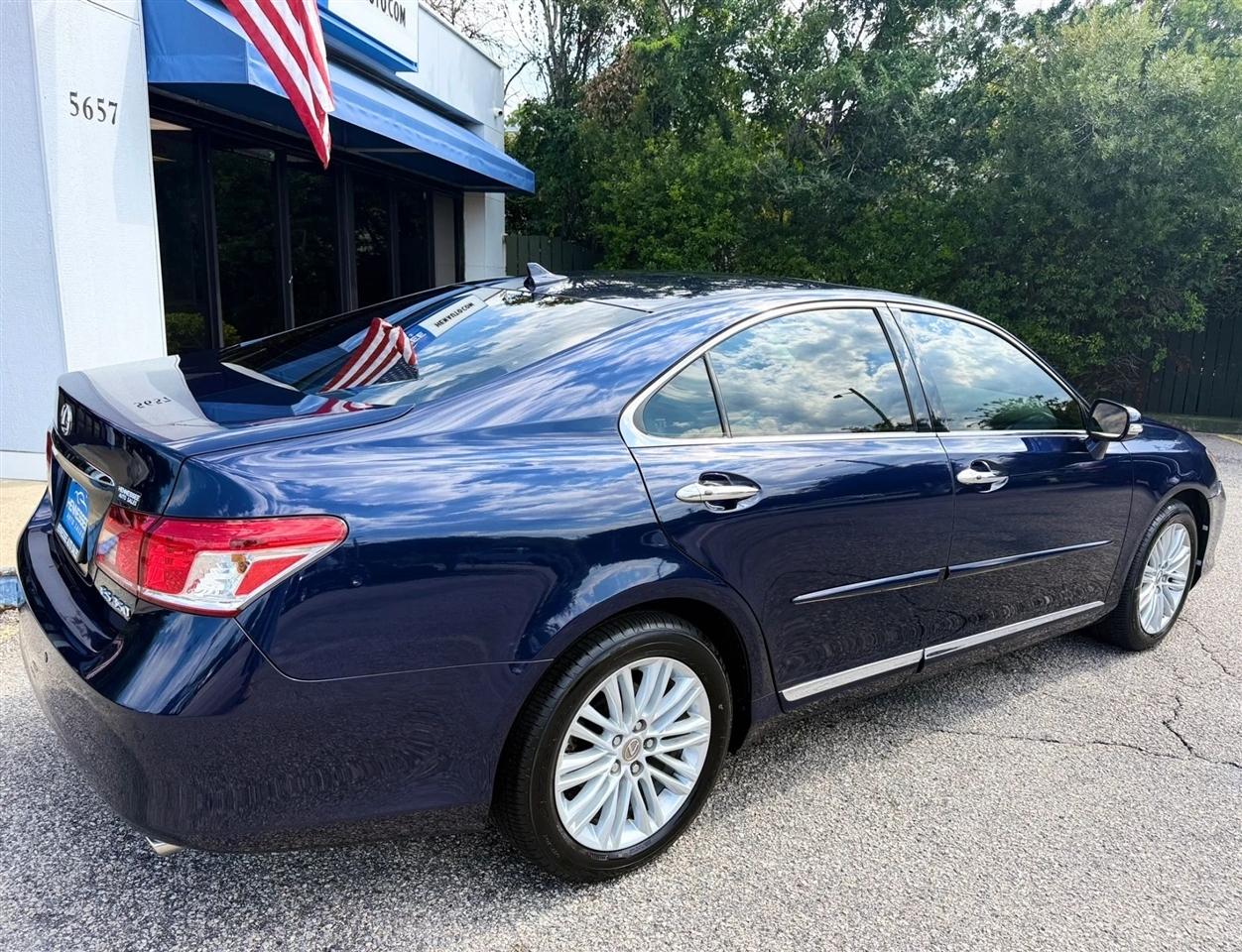 Lexus ES 350 4dr Sdn 2012