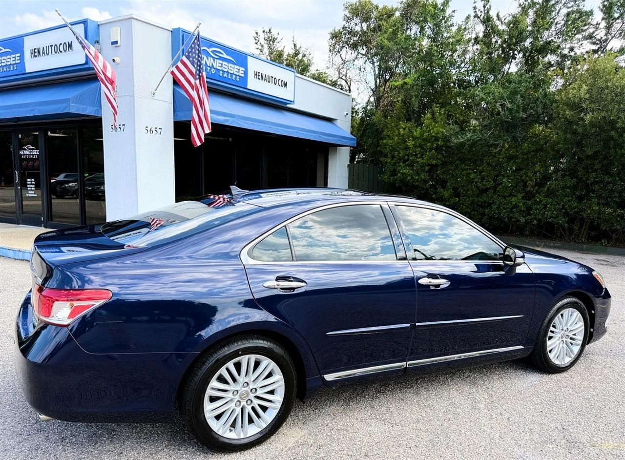 Lexus ES 350 4dr Sdn 2012