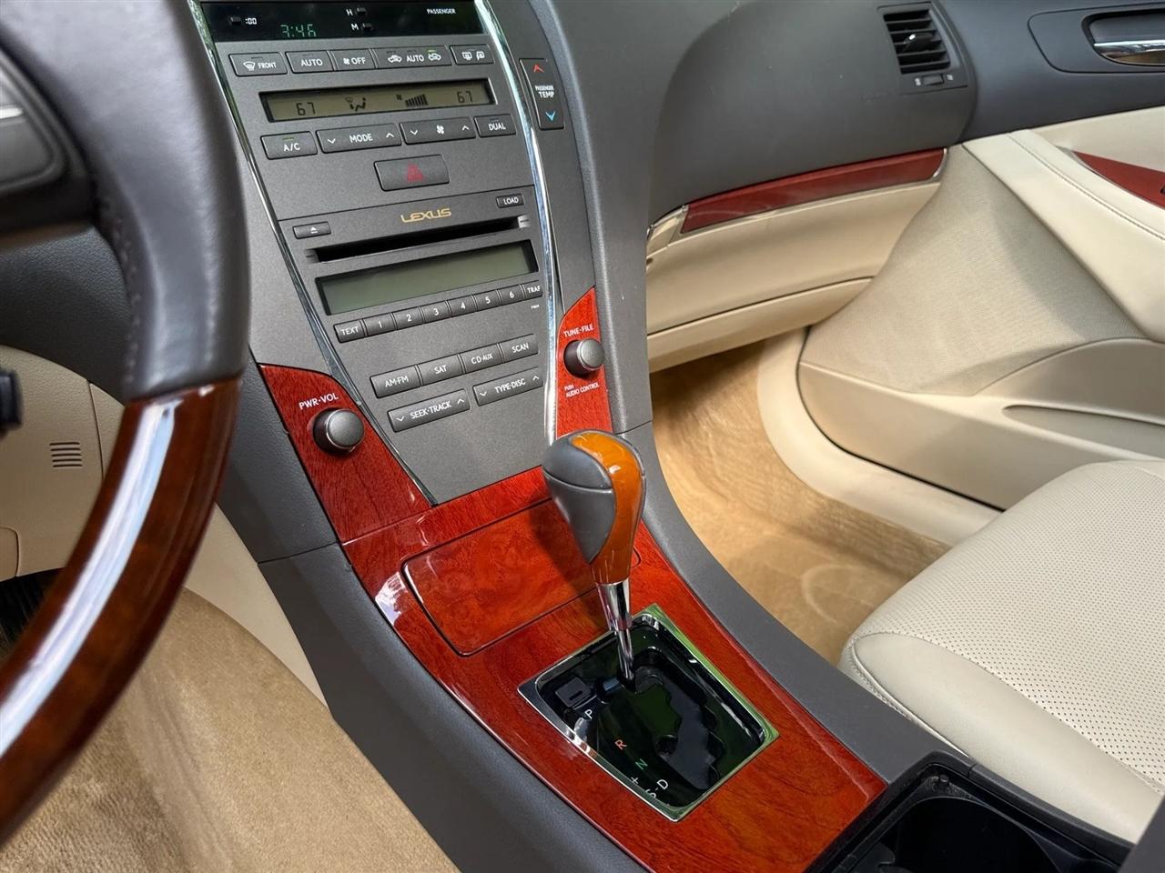 Lexus ES 350 4dr Sdn 2012
