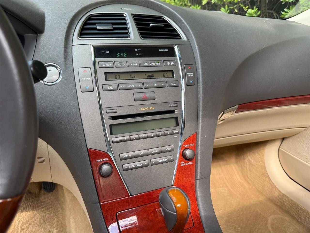 Lexus ES 350 4dr Sdn 2012