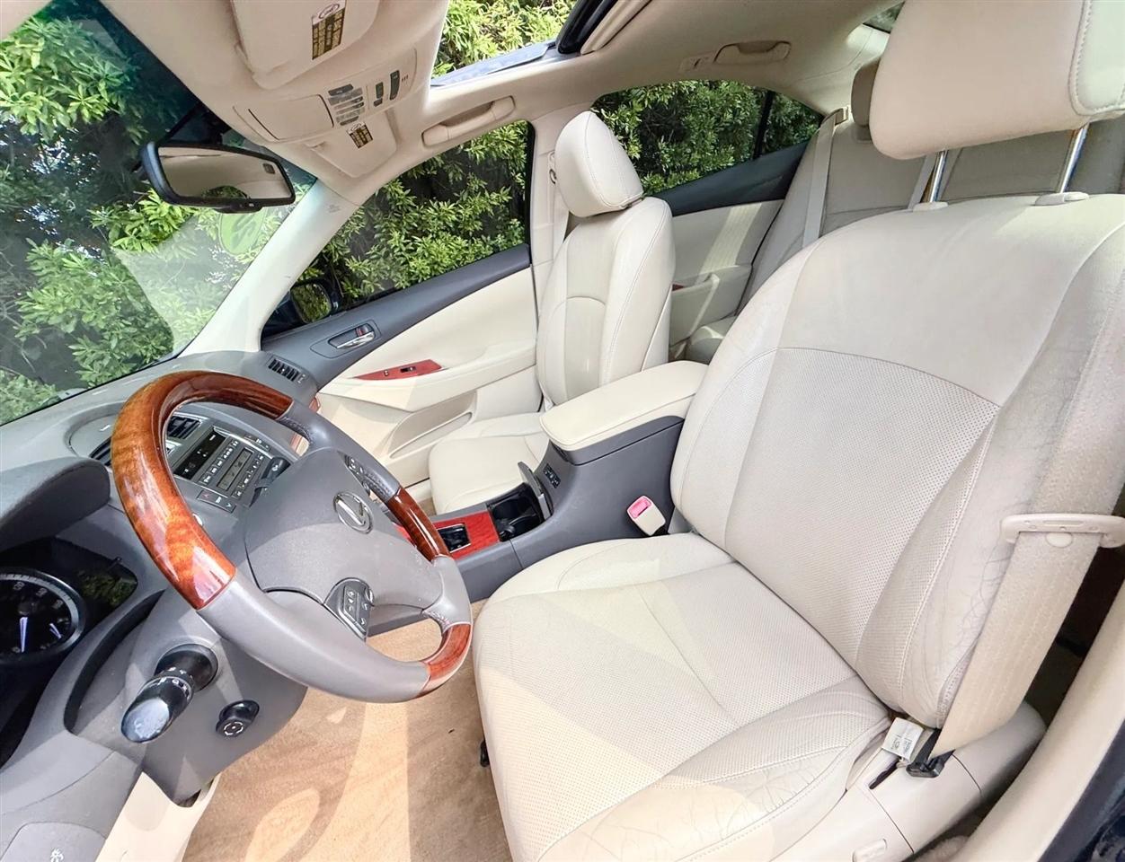 Lexus ES 350 4dr Sdn 2012