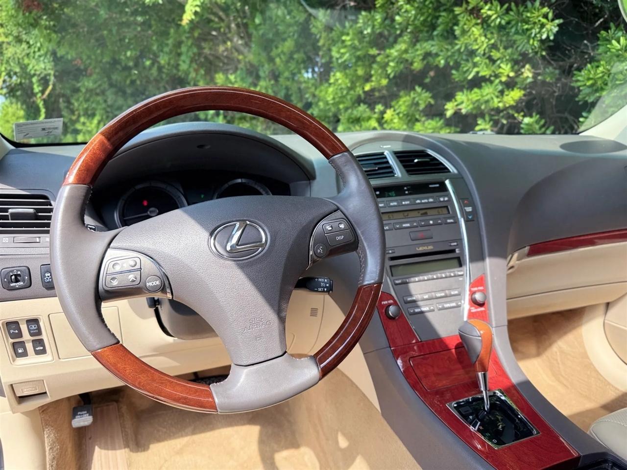 Lexus ES 350 4dr Sdn 2012