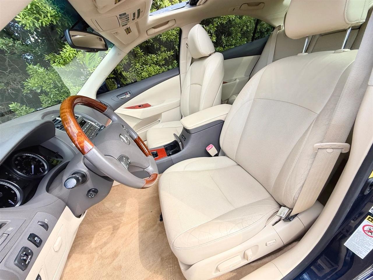Lexus ES 350 4dr Sdn 2012