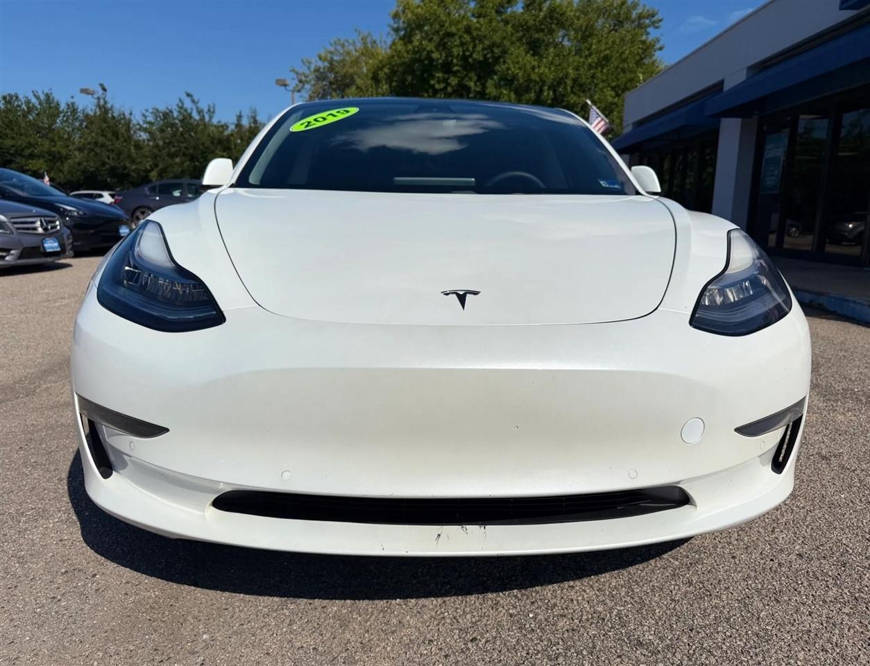 Tesla Model 3 Mid Range RWD *Ltd Avail* 2019