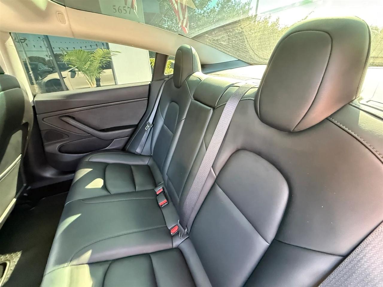Tesla Model 3 Mid Range RWD *Ltd Avail* 2019
