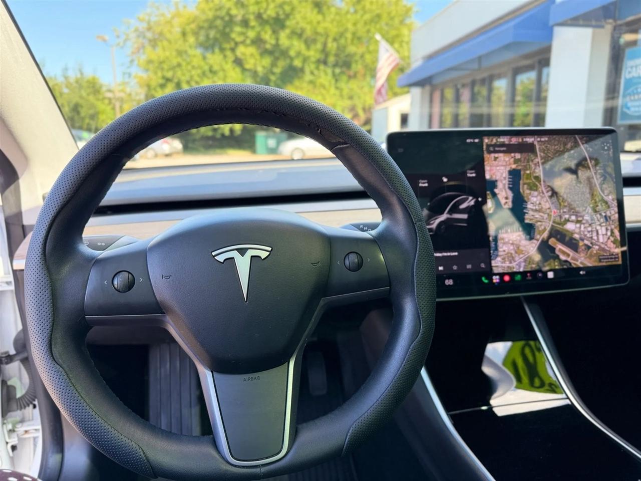Tesla Model 3 Mid Range RWD *Ltd Avail* 2019