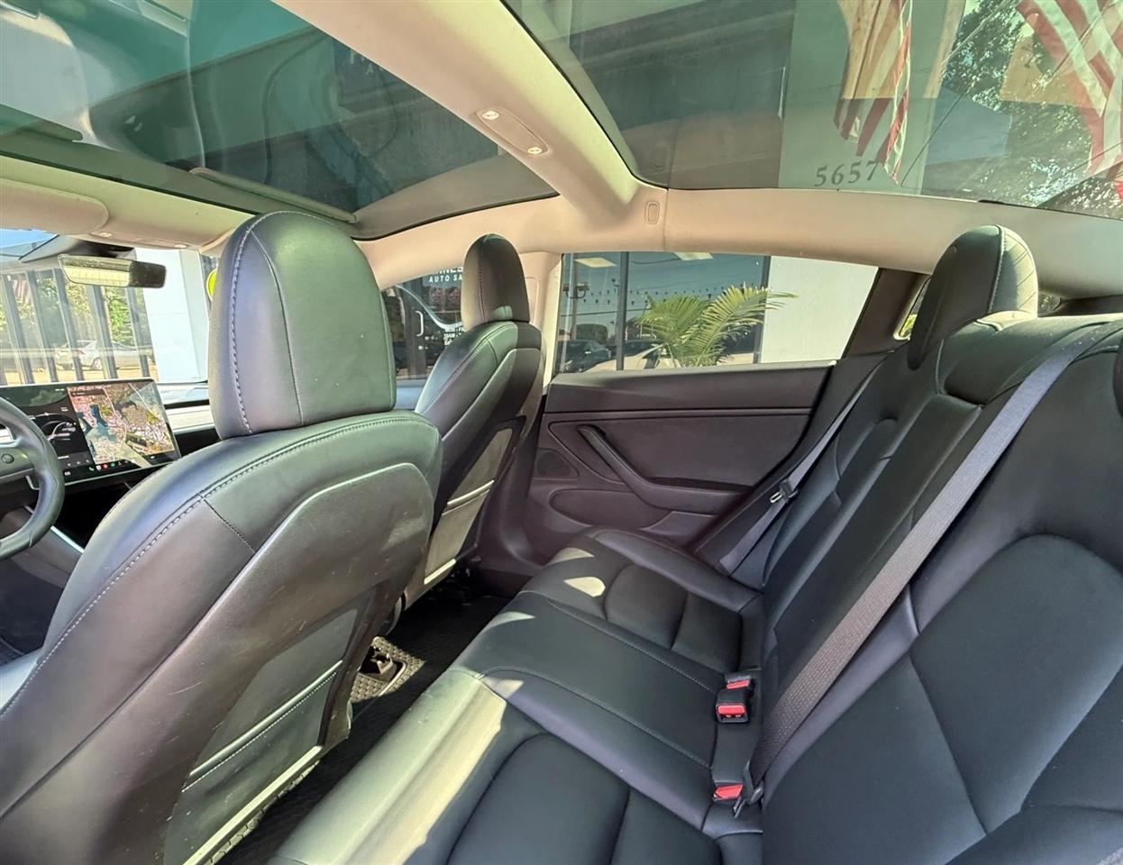 Tesla Model 3 Mid Range RWD *Ltd Avail* 2019