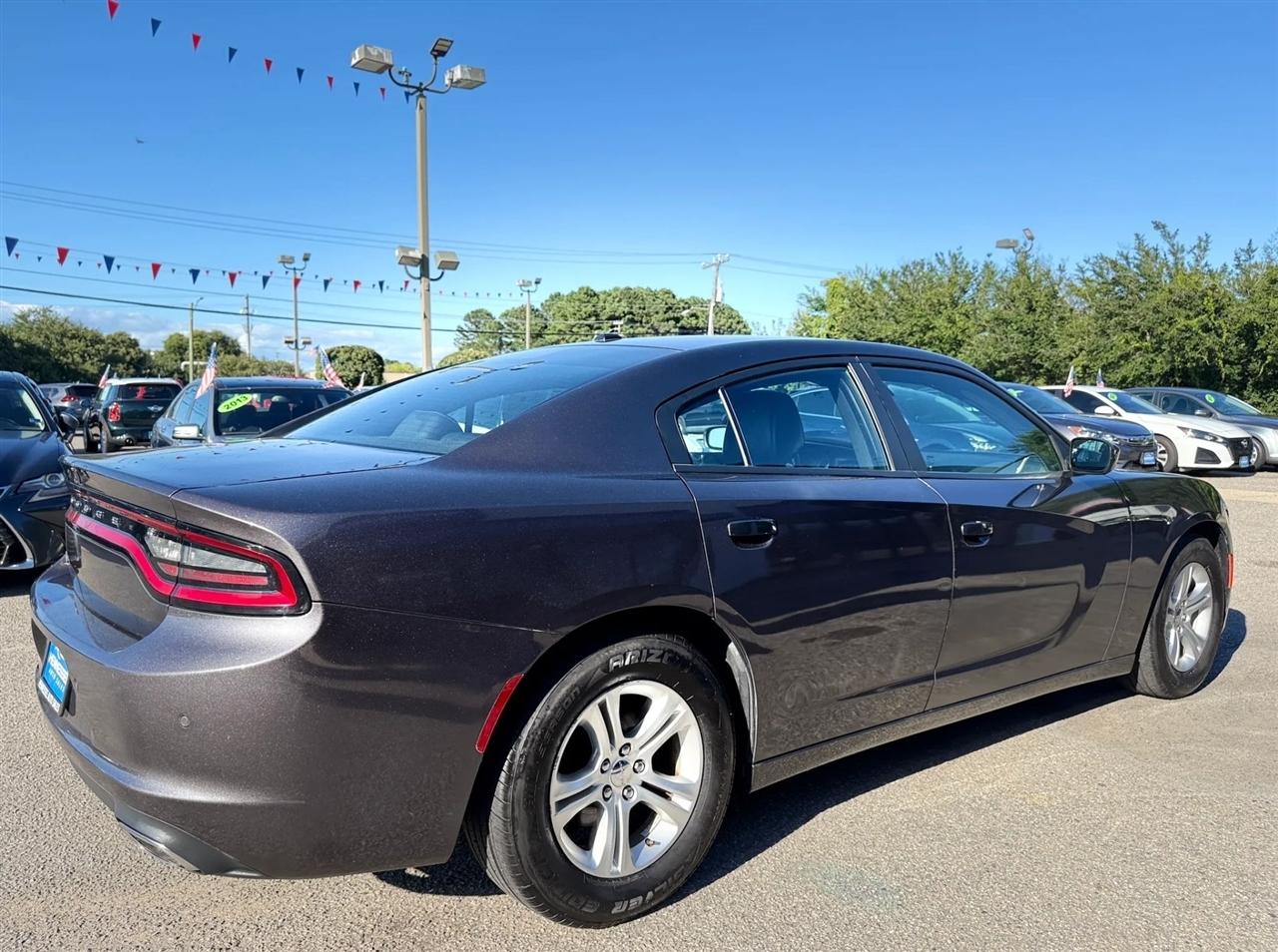 Dodge Charger SXT RWD 2020