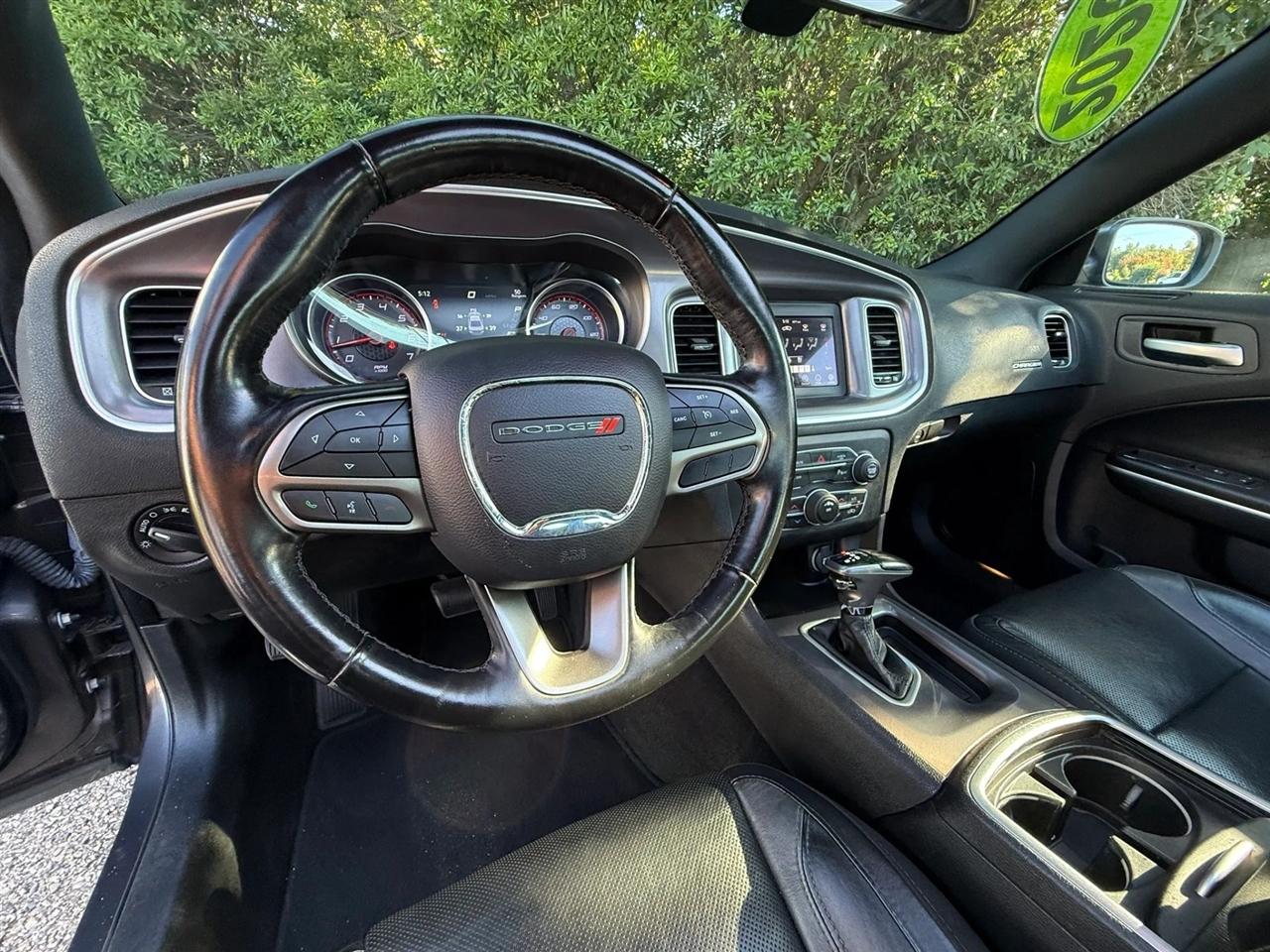 Dodge Charger SXT RWD 2020