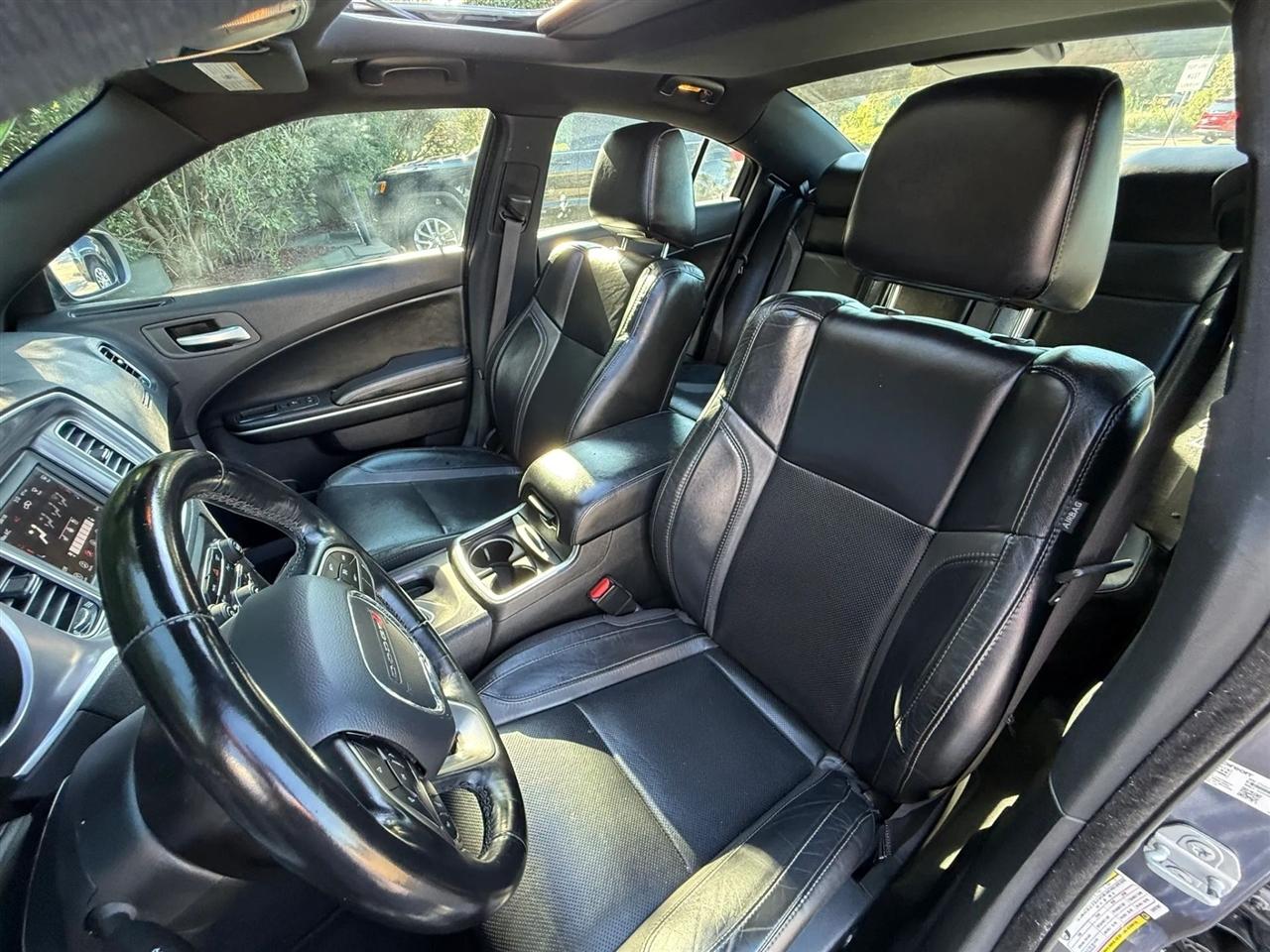 Dodge Charger SXT RWD 2020