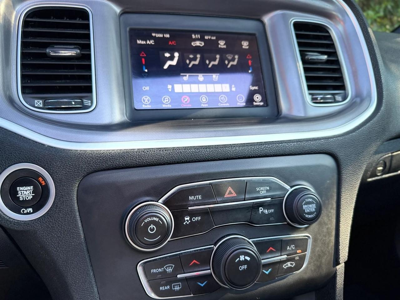 Dodge Charger SXT RWD 2020