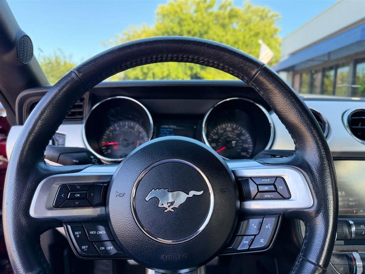 Ford Mustang 2dr Fastback EcoBoost 2015